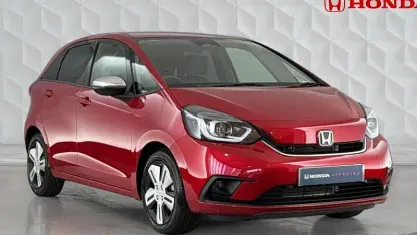 Used Honda Jazz Hybrid 109 HP (80 kW) 2021 Crystal red Hatchback