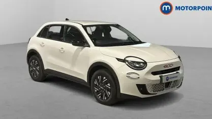Used Fiat 600E Red 114 kW (156 HP) 2024 White SUV