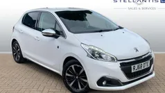 Used 2018 Peugeot 208 Hatchback | £7,993 (Fair price)