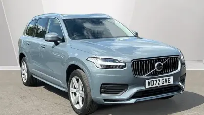 Używany Volvo XC90 Core 250 KM (183 kW) 2025 SUV