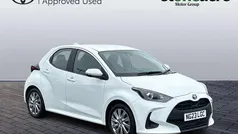 White Used 2023 Toyota Yaris Hybrid Hatchback | £18,000 (Fair price)