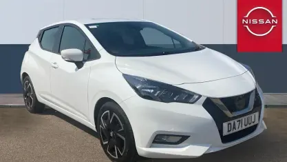 Used Nissan Micra Acenta 92 HP (67 kW) 2022 White Hatchback