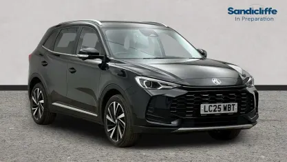 Usado MG ZS Trophy 196 CV (144 kW) 2024 Negro SUV