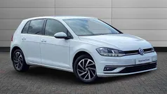 Pure white Used 2019 VW Golf VII Match Hatchback | £14,795 (Fair price)
