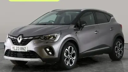 Used Renault Captur Techno 143 HP (105 kW) 2023 Grey SUV