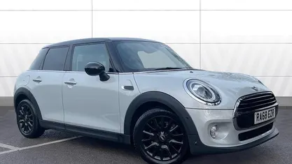 Used 2020 Mini Cooper Classic Hatchback | £12,348 (Fair price)