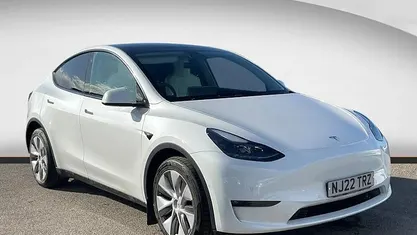 Used Tesla Model Y Long Range AWD 286 kW (389 HP) 2025 SUV