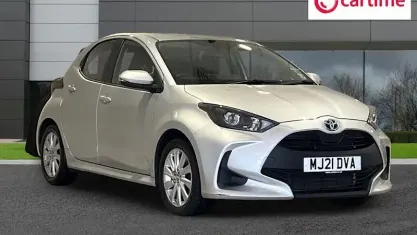 Used Toyota Yaris 116 HP (85 kW) 2021 Silver Hatchback