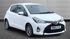 White Used 2016 Toyota Yaris Hatchback | £7,491 (Fair price)