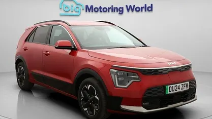 Used Kia Niro 150 kW (204 HP) 2024 Red SUV