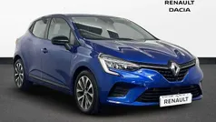Used 2022 Renault Clio V Evolution Hatchback | £14,000 (Fair price)