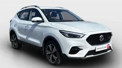 White Used 2022 MG ZS Excite Sedan | £12,700 (Fair price)