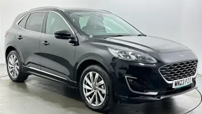 Używany Ford Kuga Vignale 225 KM (165 kW) 2023 Czarny SUV