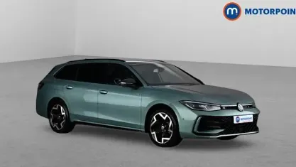 Used VW Passat R-line 272 HP (200 kW) 2025 Green Estate
