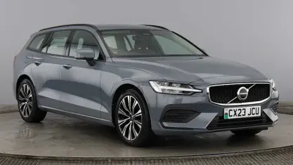 Usado Volvo V60 Core 163 HP (119 kW) 2022 Carrinha