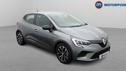 Used Renault Clio V Evolution 145 HP (106 kW) 2023 Hatchback