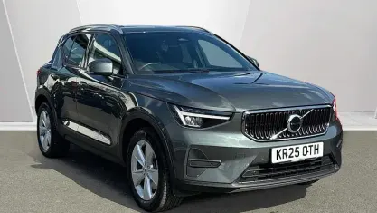 Usado Volvo XC40 Core 163 HP (119 kW) 2026 SUV