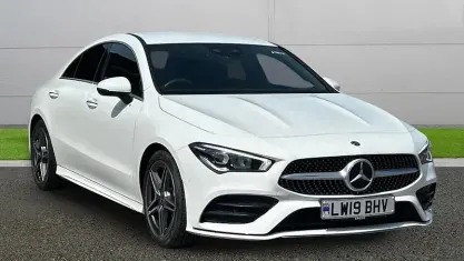 Usado Mercedes CLA180 AMG Line Premium 136 HP (100 kW) 2022 Sedan