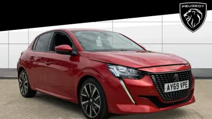 Used Peugeot 208 Allure 102 HP (75 kW) 2020 Red Hatchback
