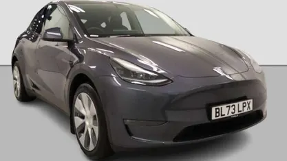 Used 2025 Tesla Model Y Long Range AWD SUV | £28,000 (Fair price)