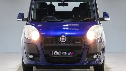 Used Fiat Doblò 105 HP (77 kW) 2014 Cool jazz blue MPV