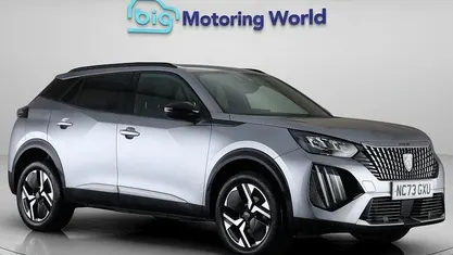 Usado Peugeot 2008 Allure 131 HP (96 kW) 2024 Cinzento SUV