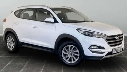 White Used 2016 Hyundai Tucson SE SUV | £10,495 (Fair price)