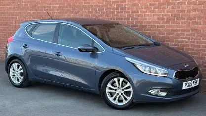 Used Kia Ceed 135 HP (99 kW) 2015 Blue Hatchback