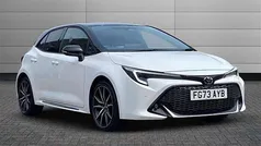 Pure white Used 2023 Toyota Corolla Sport Hatchback | £22,550 (Fair price)