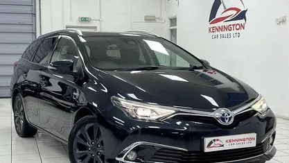 Used 2017 Toyota Auris Touring Sports Estate | £10,999 (Fair price)