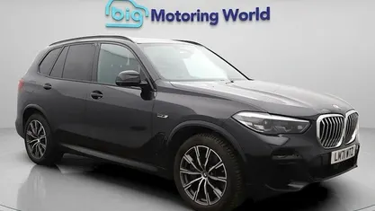 Begagnad BMW X5 M Sport 394 HK (289 kW) 2021 Svart SUV