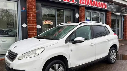 Used Peugeot 2008 Crossway 82 HP (60 kW) 2014 White SUV