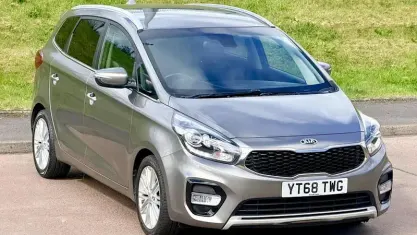 Gebraucht Kia Carens 141 PS (103 kW) 2018 Van / Kleinbus