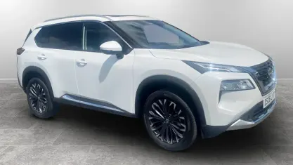 New Nissan X-Trail Tekna 163 HP (119 kW) 2026 Pearl white SUV