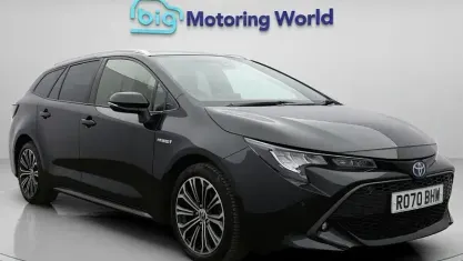 Second-hand Toyota Corolla Design 122 CP (89 kW) 2022 Break