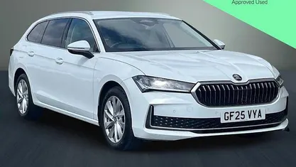 Used Skoda Superb SE Technology 150 HP (110 kW) 2025 White Estate
