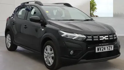 Begagnad Dacia Sandero Expression 91 HK (66 kW) 2024 Svart Halvkombi
