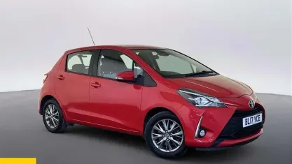 Used Toyota Yaris 111 HP (81 kW) 2017 Red Hatchback
