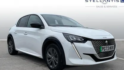 White Used 2023 Peugeot e-208 Allure+ Hatchback | £13,688 (Fair price)