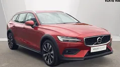 Used 2024 Volvo V60 CC Plus Estate | £29,950 (Good price)