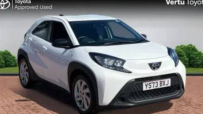 Używany Toyota Aygo X PURE 72 KM (52 kW) 2025 SUV