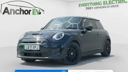 Begagnad Mini Cooper Level 3 135 kW (184 HK) 2023 Halvkombi