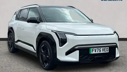 Used Kia EV3 GT-Line S 147 kW (201 HP) 2026 White SUV