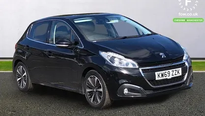 Used Peugeot 208 101 HP (74 kW) 2019 Black Hatchback