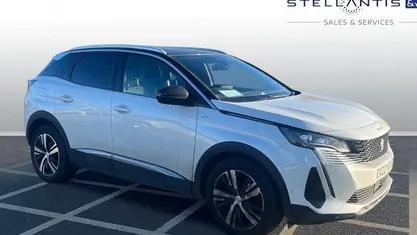 Used Peugeot 3008 GTi 131 HP (96 kW) 2022 White Estate