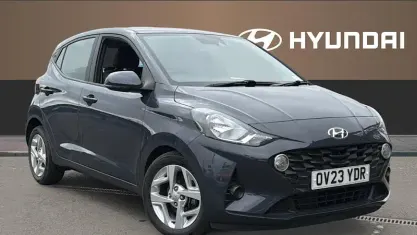 Begagnad Hyundai i10 SE 67 HK (49 kW) 2023 Grå Halvkombi