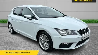 Used Seat Leon SE Dynamic 131 HP (96 kW) 2019 White Hatchback