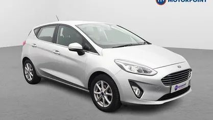 Used Ford Fiesta Zetec 86 HP (63 kW) 2018 Silver Hatchback