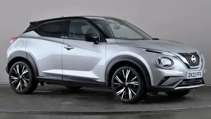Used Nissan Juke Tekna+ 114 HP (83 kW) 2022 Silver SUV