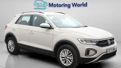 Begagnad VW T-Roc Life 150 HK (110 kW) 2025 SUV